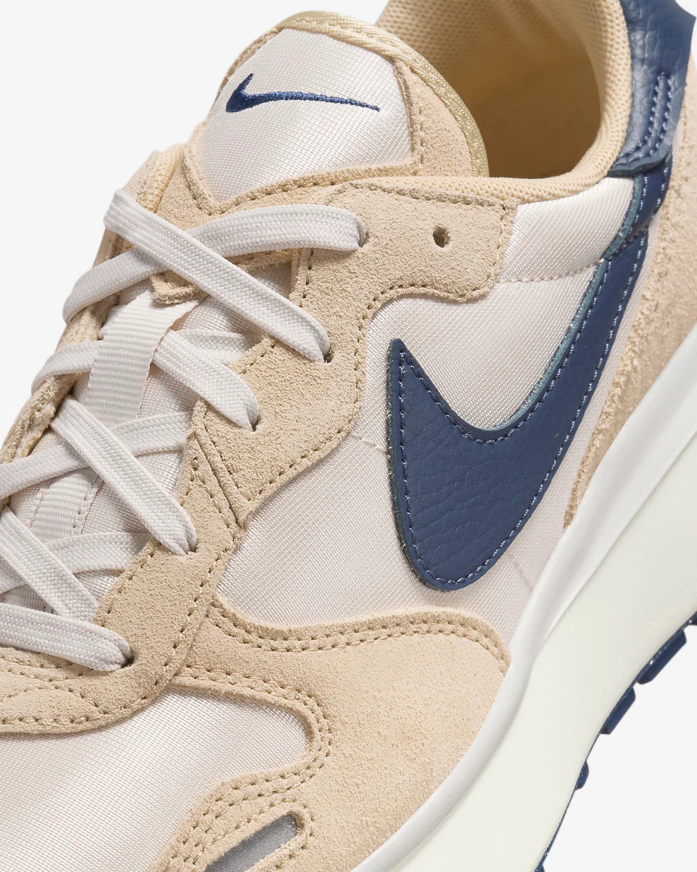 Nike Wmns Phoenix Waffle – Image 5